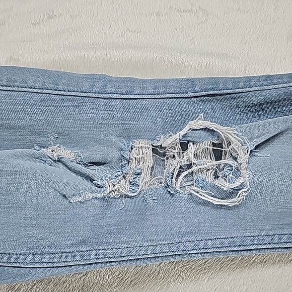 HOLLISTER | Advanced Stretch Skinny Ripped Jeans - Picture 6 of 12